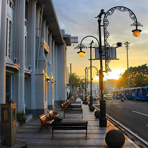 Pasang & Jual Tiang Lampu Taman Samarinda - Tiang.Lampu.co.id